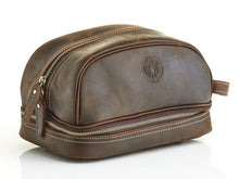 Load image into Gallery viewer, HERITAGE BROWN LEATHER DOPP BAG

