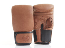 Load image into Gallery viewer, PRO DELUXE TAN LEATHER BAG GLOVES
